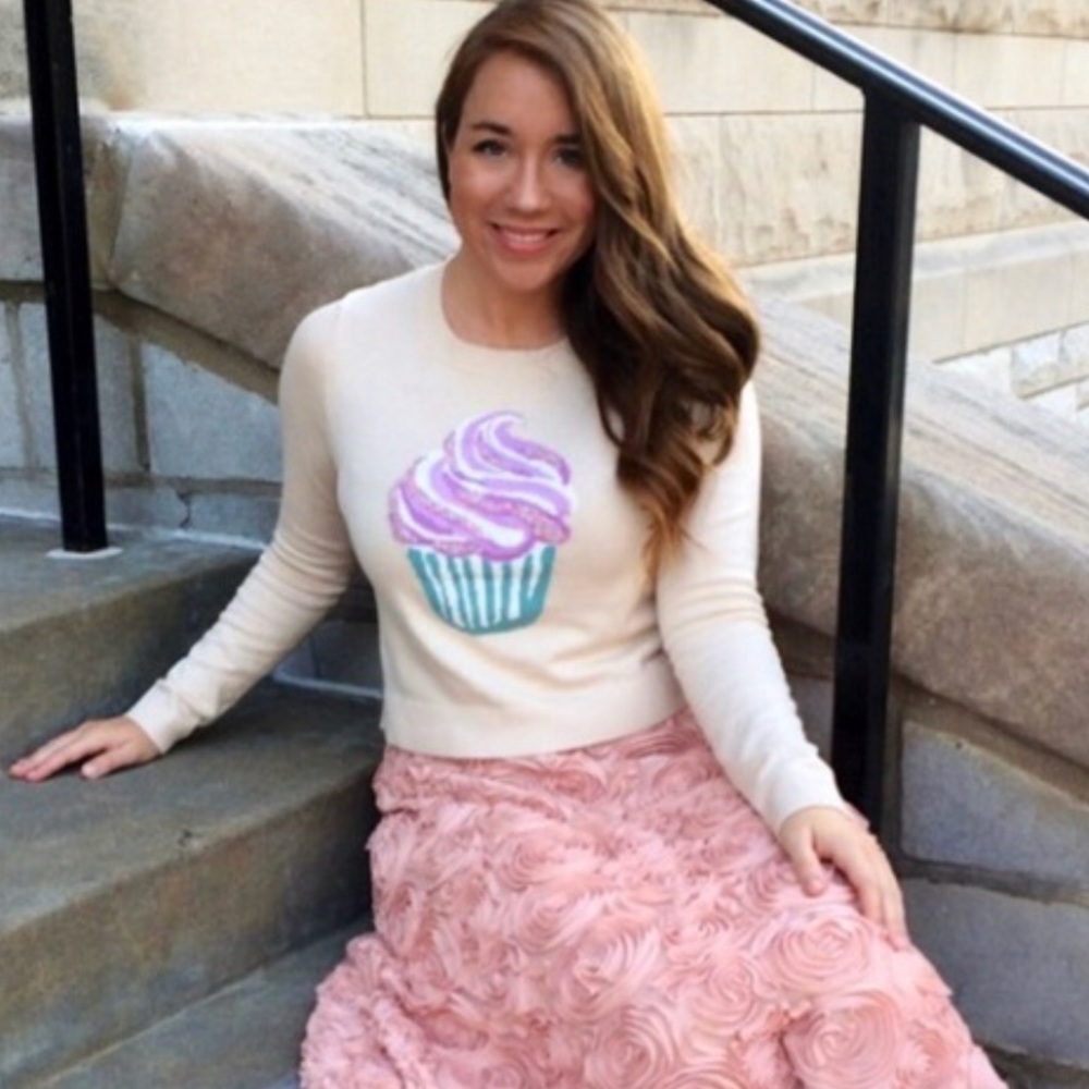 Lauren Conrad sweater size medium
